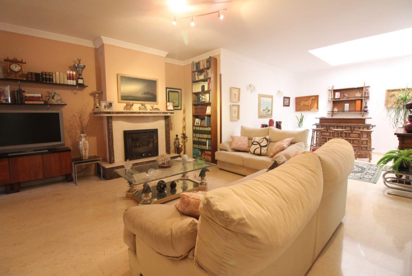R5126206-Villa-For-Sale-Nueva-Andalucia-Detached-4-Beds-224-Built-12
