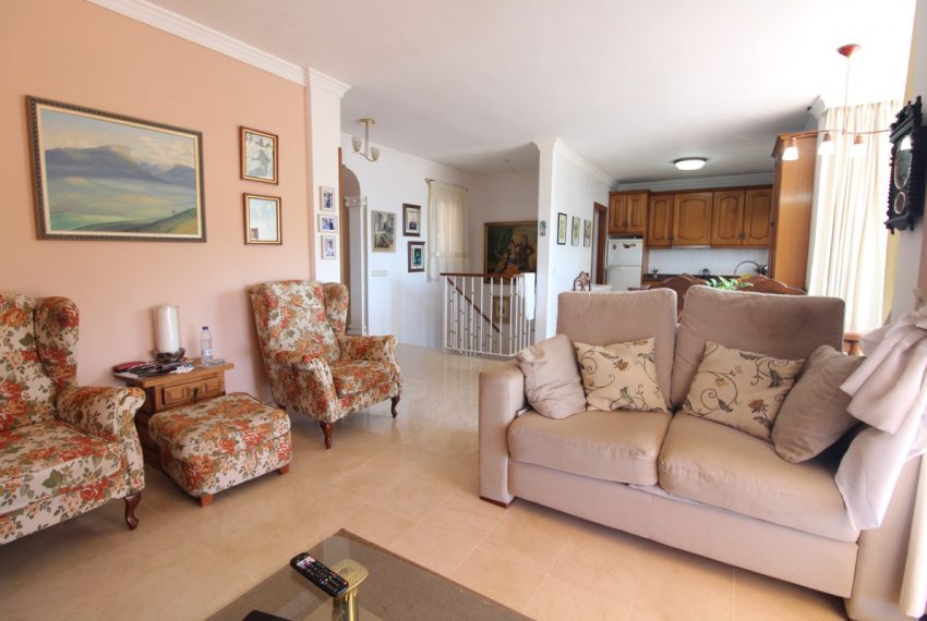 R5126206-Villa-For-Sale-Nueva-Andalucia-Detached-4-Beds-224-Built-7
