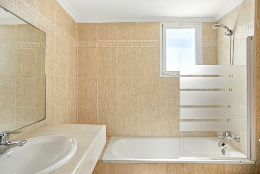 R5126278-Apartment-For-Sale-The-Golden-Mile-Penthouse-3-Beds-129-Built-11