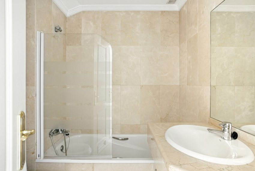 R5126278-Apartment-For-Sale-The-Golden-Mile-Penthouse-3-Beds-129-Built-16