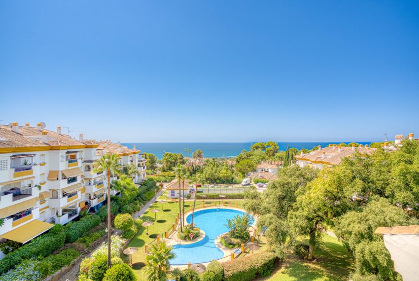 R5126278-Apartment-For-Sale-The-Golden-Mile-Penthouse-3-Beds-129-Built-2