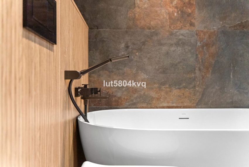 R5126305-Apartment-For-Sale-The-Golden-Mile-Ground-Floor-3-Beds-160-Built-17