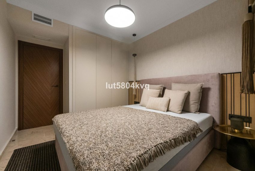 R5126305-Apartment-For-Sale-The-Golden-Mile-Ground-Floor-3-Beds-160-Built-18
