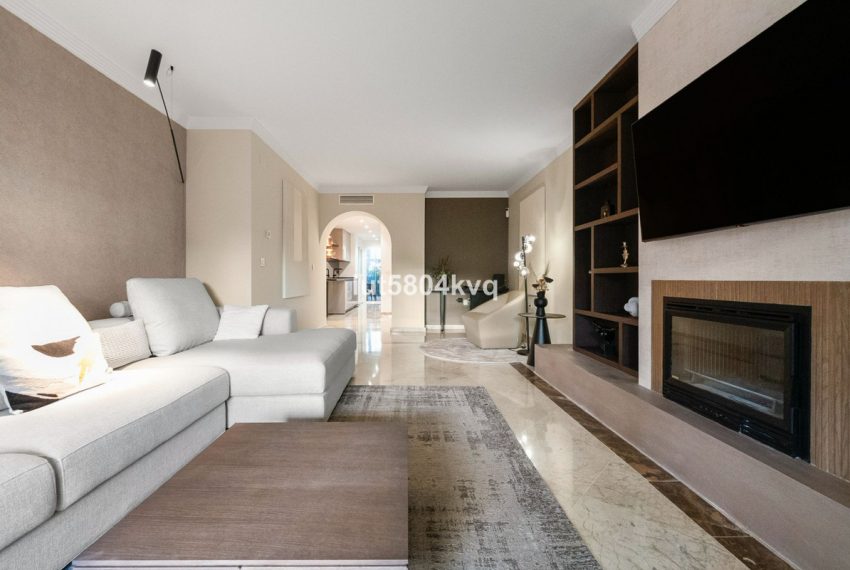 R5126305-Apartment-For-Sale-The-Golden-Mile-Ground-Floor-3-Beds-160-Built-5