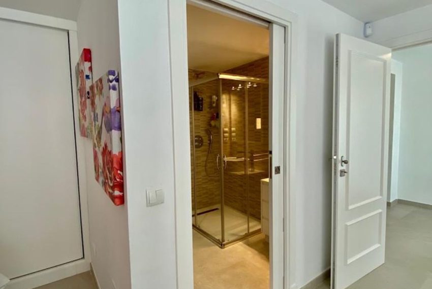 R5126431-Apartment-For-Sale-Nueva-Andalucia-Duplex-4-Beds-193-Built-12