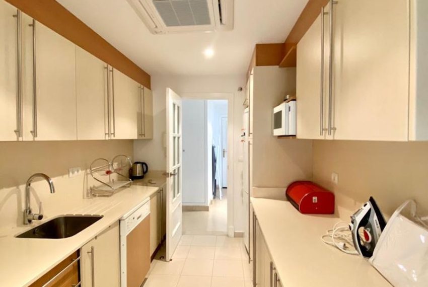 R5126431-Apartment-For-Sale-Nueva-Andalucia-Duplex-4-Beds-193-Built-3
