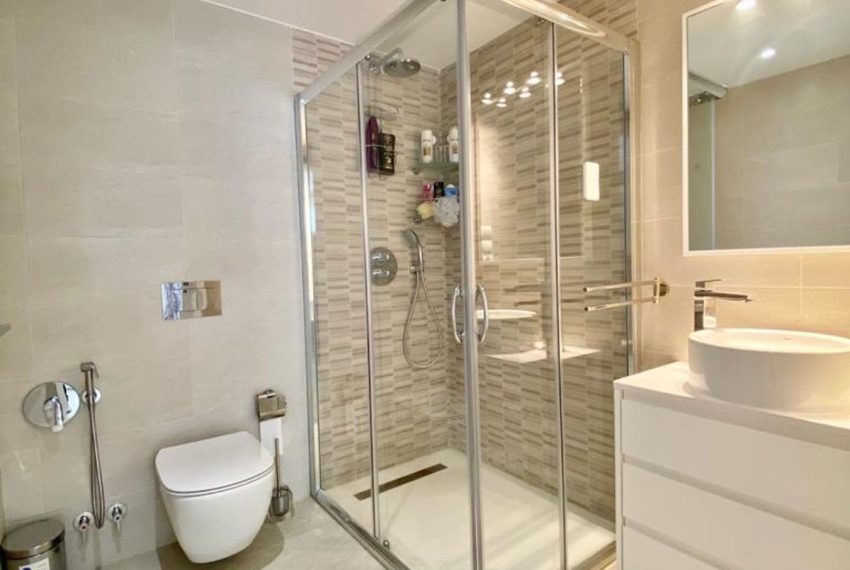 R5126431-Apartment-For-Sale-Nueva-Andalucia-Duplex-4-Beds-193-Built-9