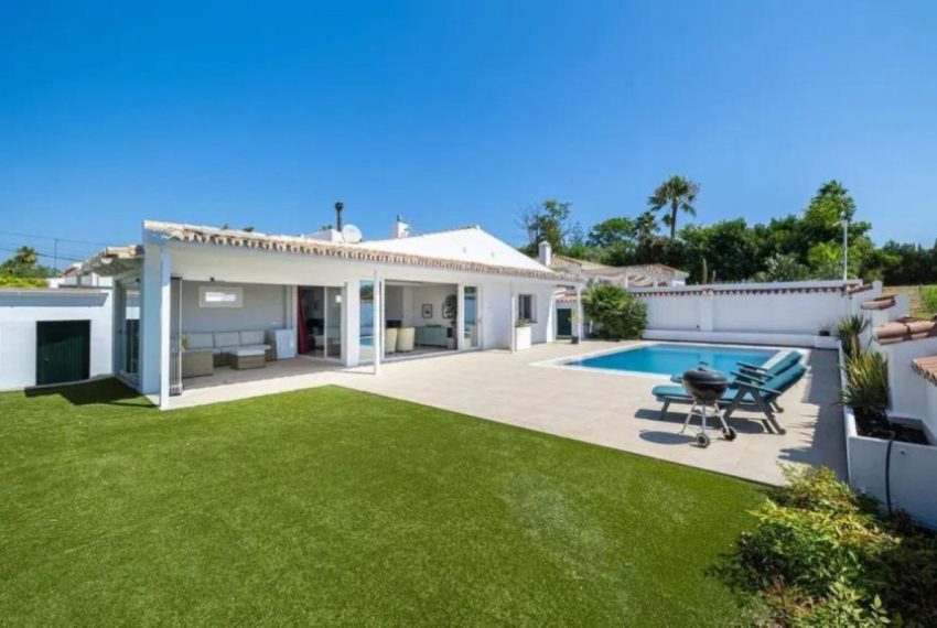 R5126443-Villa-For-Sale-San-Pedro-de-Alcantara-Detached-3-Beds-220-Built-2