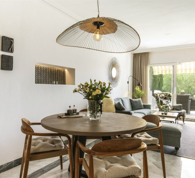 R5126488-Image 1-Ground Floor - 2 Beds - 82 Built
