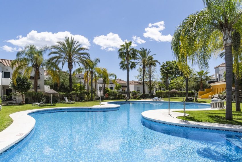 R5126488-Apartment-For-Sale-Nueva-Andalucia-Ground-Floor-2-Beds-82-Built-7