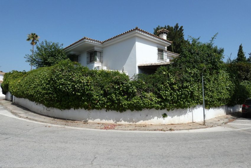 R5126509-Villa-For-Sale-Marbella-Detached-5-Beds-311-Built-1