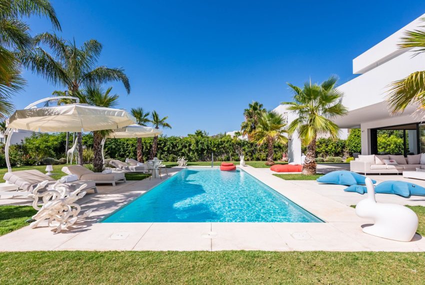 R5126911-Villa-For-Sale-La-Cala-Golf-Detached-7-Beds-516-Built-1