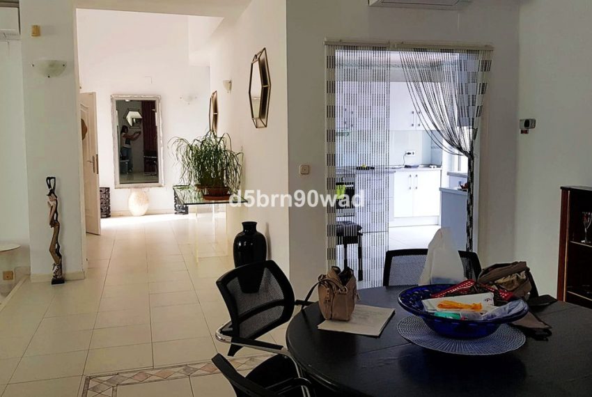 R5127163-Villa-For-Sale-Marbella-Detached-3-Beds-276-Built-6