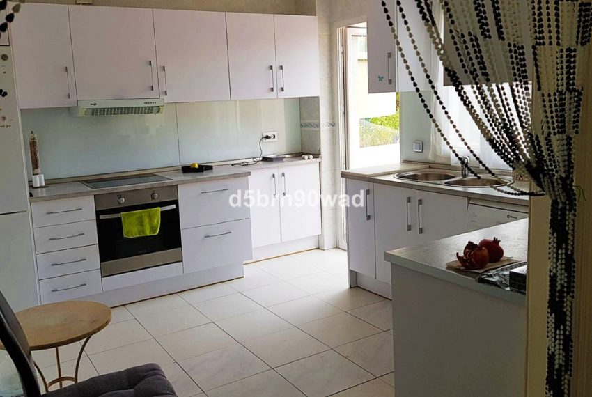 R5127163-Villa-For-Sale-Marbella-Detached-3-Beds-276-Built-7