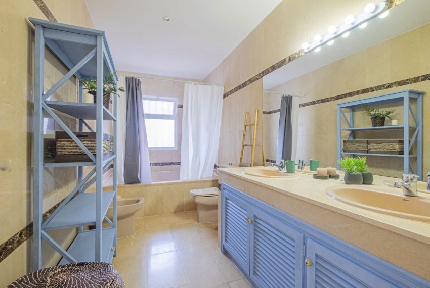 R5127502-Apartment-For-Sale-Marbella-Duplex-5-Beds-320-Built-16