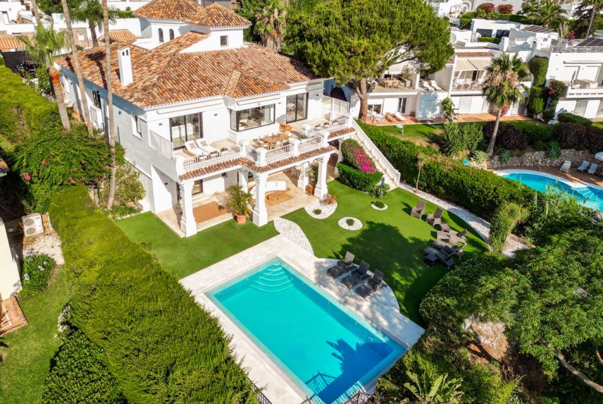 R5127520-Villa-For-Sale-Aloha-Detached-7-Beds-710-Built-4