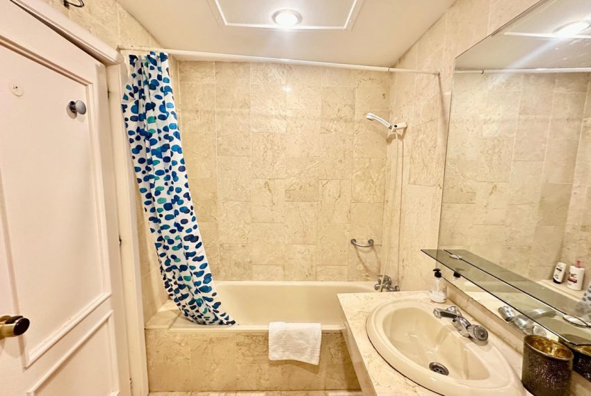 R5127592-Studio-For-Sale-Nueva-Andalucia-Middle-Floor-0-Beds-32-Built-5