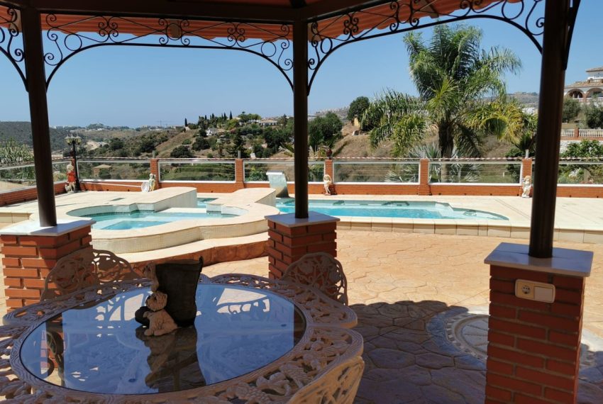 R5128684-Villa-For-Sale-La-Cala-de-Mijas-Detached-6-Beds-573-Built-10