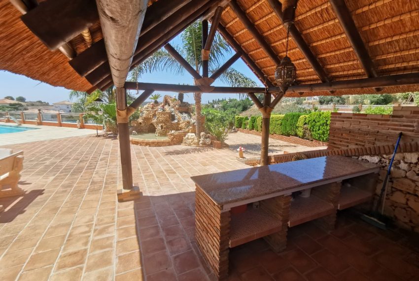 R5128684-Villa-For-Sale-La-Cala-de-Mijas-Detached-6-Beds-573-Built-5