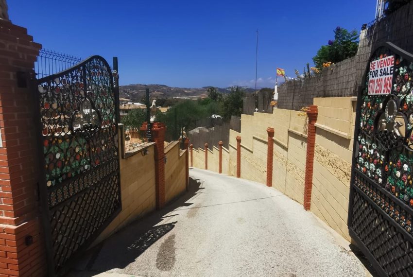 R5128684-Villa-For-Sale-La-Cala-de-Mijas-Detached-6-Beds-573-Built-6