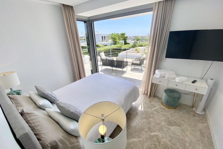 R5128939-Villa-For-Sale-Cancelada-Detached-5-Beds-441-Built-19