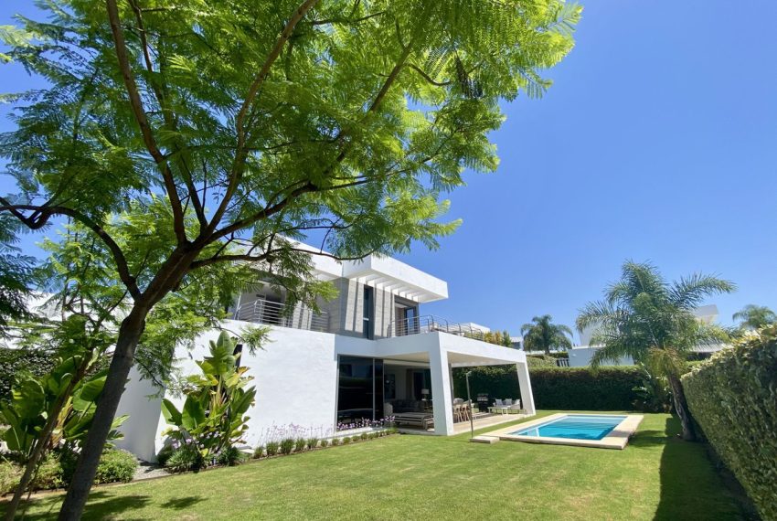 R5128939-Villa-For-Sale-Cancelada-Detached-5-Beds-441-Built-4