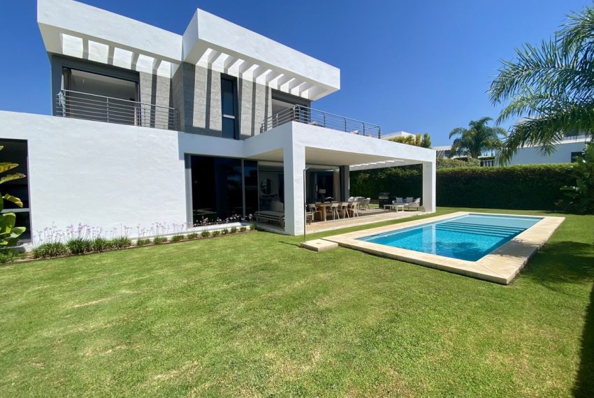 R5128939-Villa-For-Sale-Cancelada-Detached-5-Beds-441-Built