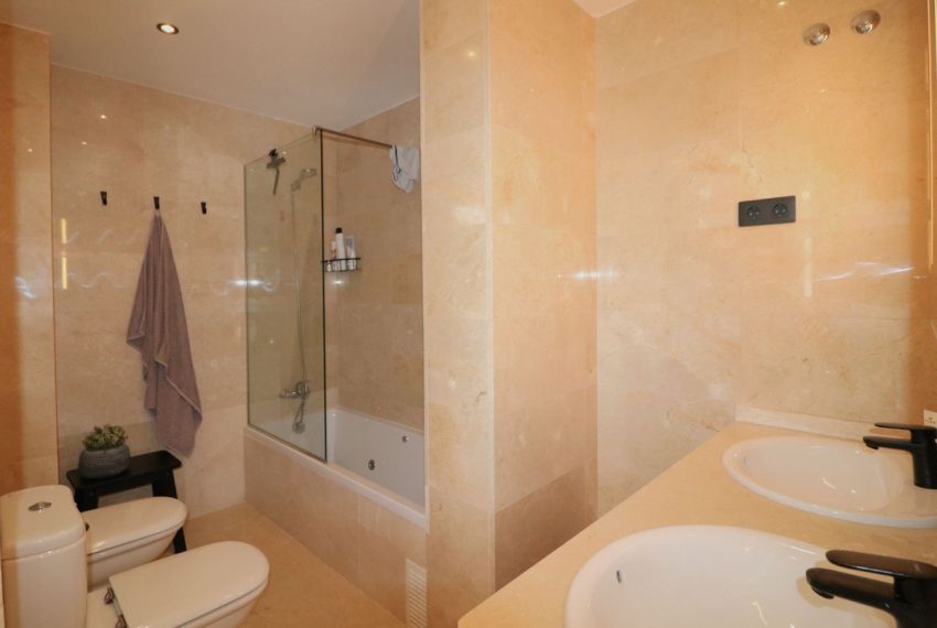 R5129074-Apartment-For-Sale-La-Mairena-Penthouse-2-Beds-93-Built-17