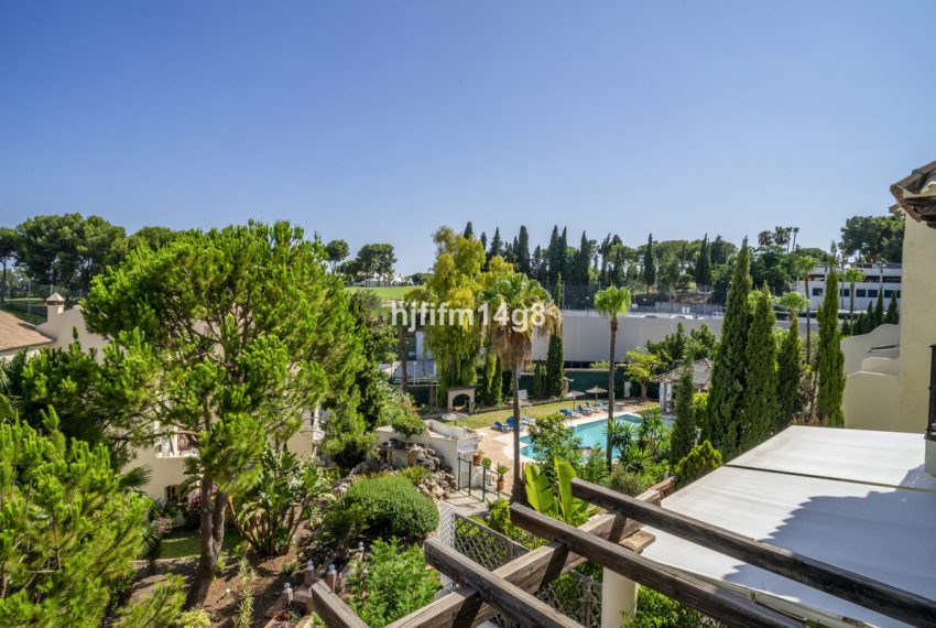 R5129191-Apartment-For-Sale-Nueva-Andalucia-Penthouse-3-Beds-113-Built-1