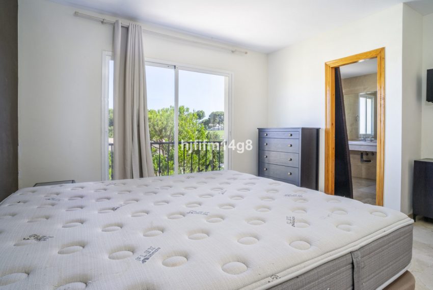 R5129191-Apartment-For-Sale-Nueva-Andalucia-Penthouse-3-Beds-113-Built-7