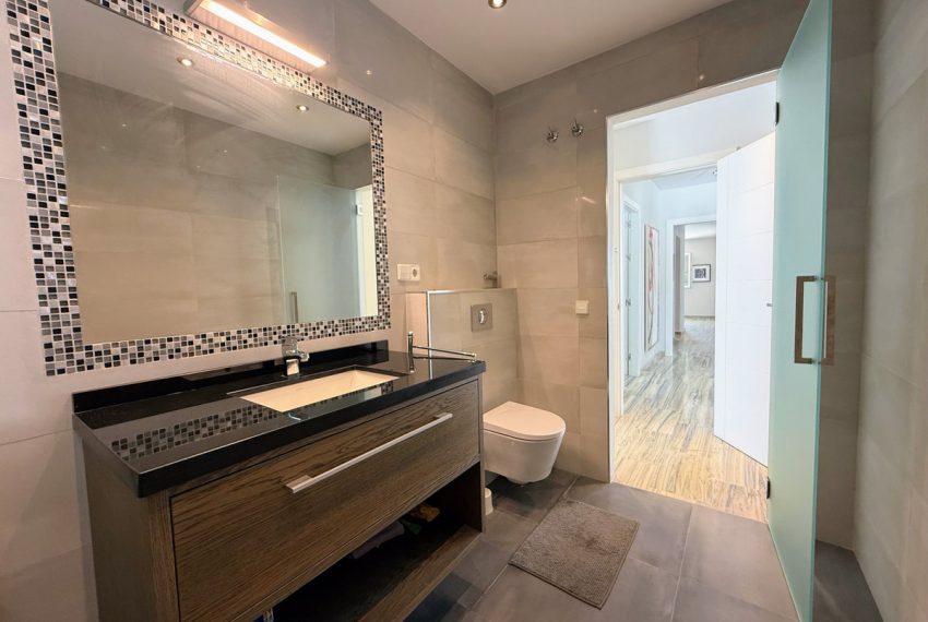 R5129245-Villa-For-Sale-San-Pedro-de-Alcantara-Detached-3-Beds-220-Built-17