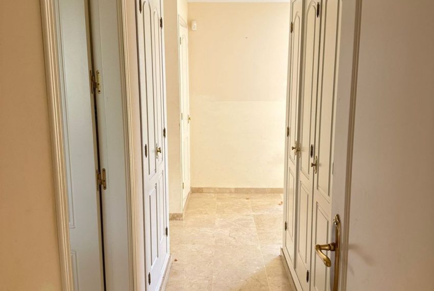 R5129251-Townhouse-For-Sale-Nueva-Andalucia-Terraced-3-Beds-441-Built-12