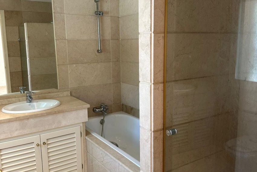 R5129251-Townhouse-For-Sale-Nueva-Andalucia-Terraced-3-Beds-441-Built-14
