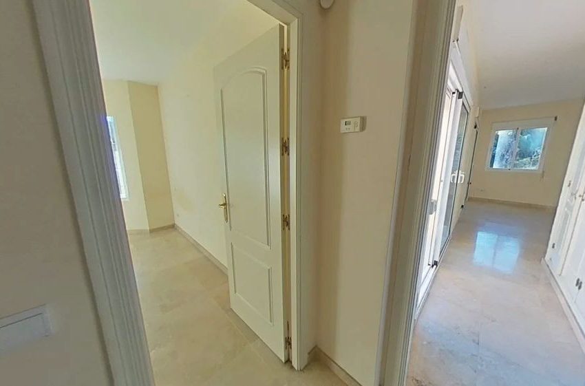R5129251-Townhouse-For-Sale-Nueva-Andalucia-Terraced-3-Beds-441-Built-17