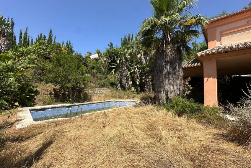 R5129251-Townhouse-For-Sale-Nueva-Andalucia-Terraced-3-Beds-441-Built-2