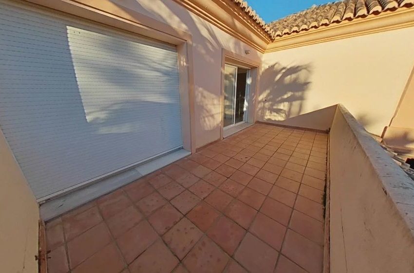 R5129251-Townhouse-For-Sale-Nueva-Andalucia-Terraced-3-Beds-441-Built-3