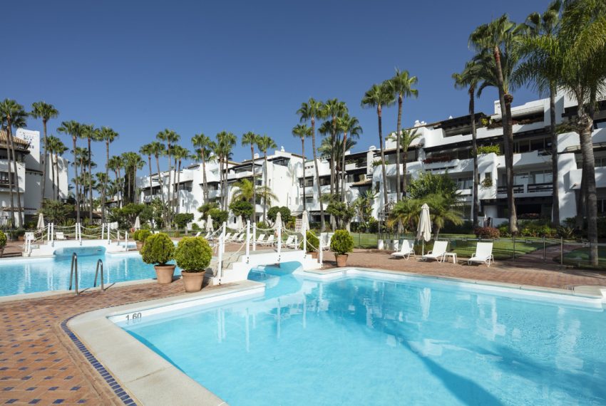 R5129314-Apartment-For-Sale-The-Golden-Mile-Middle-Floor-3-Beds-137-Built-13