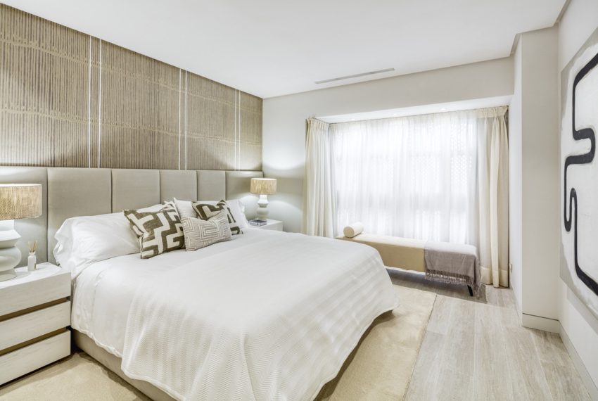 R5129314-Apartment-For-Sale-The-Golden-Mile-Middle-Floor-3-Beds-137-Built-8