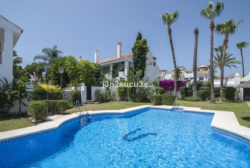 R5129542-Townhouse-For-Sale-Nueva-Andalucia-Semi-Detached-3-Beds-167-Built-1