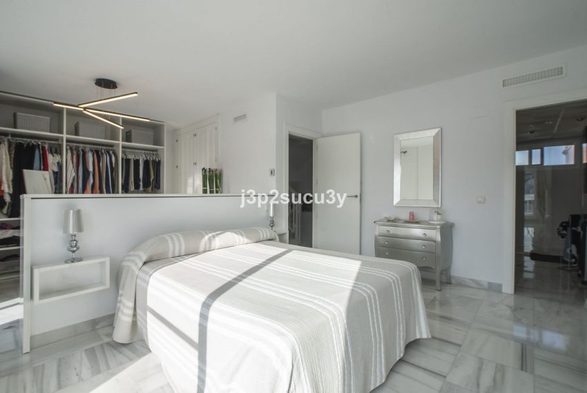 R5129542-Townhouse-For-Sale-Nueva-Andalucia-Semi-Detached-3-Beds-167-Built-15