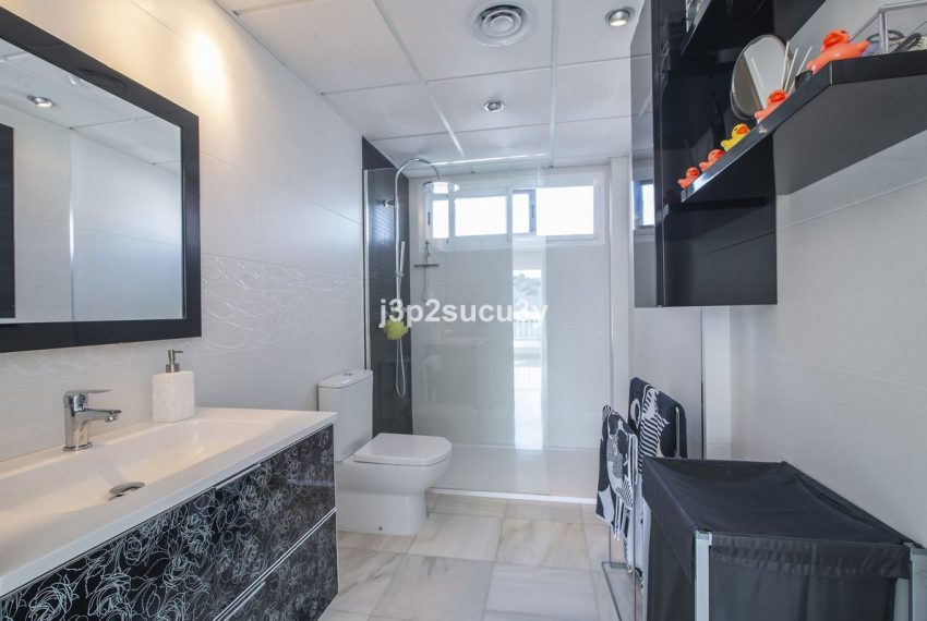 R5129542-Townhouse-For-Sale-Nueva-Andalucia-Semi-Detached-3-Beds-167-Built-16