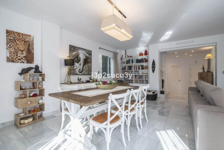 R5129542-Townhouse-For-Sale-Nueva-Andalucia-Semi-Detached-3-Beds-167-Built-4