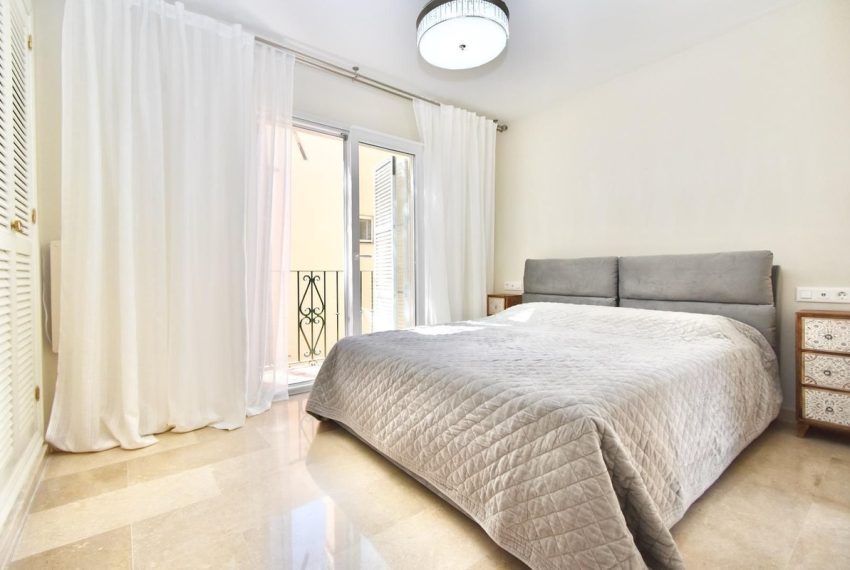 R5129914-Villa-For-Sale-Nueva-Andalucia-Semi-Detached-4-Beds-191-Built-13