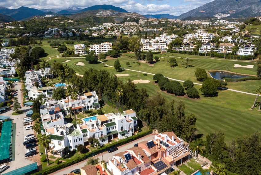 R5130007-Townhouse-For-Sale-Nueva-Andalucia-Terraced-3-Beds-156-Built-18