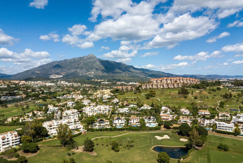 R5130007-Townhouse-For-Sale-Nueva-Andalucia-Terraced-3-Beds-156-Built-5