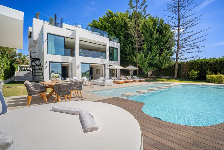 R5130034-Villa-For-Sale-Nueva-Andalucia-Detached-6-Beds-789-Built-5