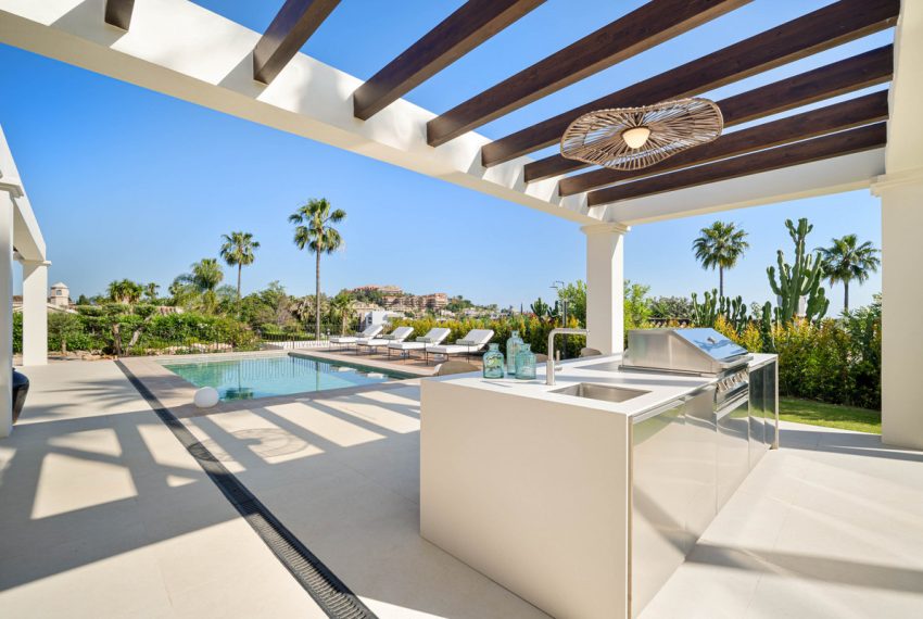 R5130103-Villa-For-Sale-Nueva-Andalucia-Detached-4-Beds-241-Built-5