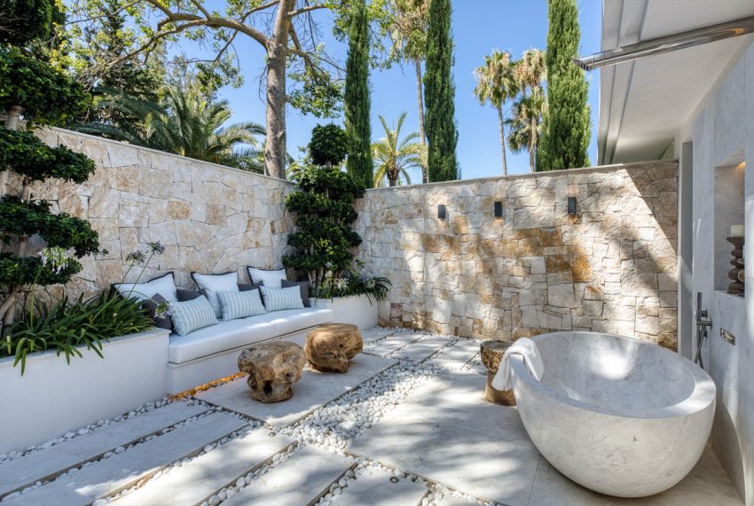 R5130388-Villa-For-Sale-Las-Brisas-Detached-7-Beds-1636-Built-11