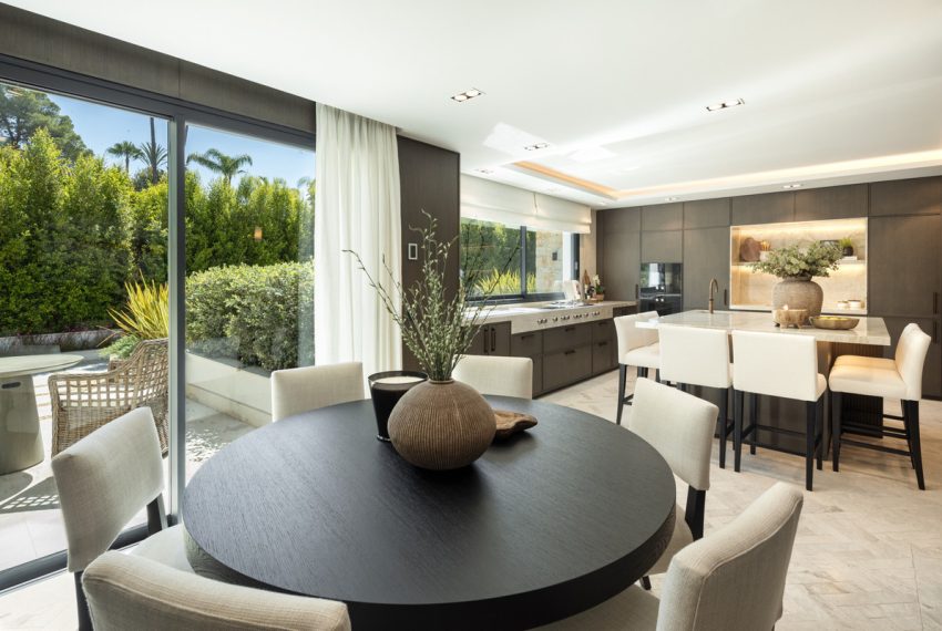 R5130388-Villa-For-Sale-Las-Brisas-Detached-7-Beds-1636-Built-12