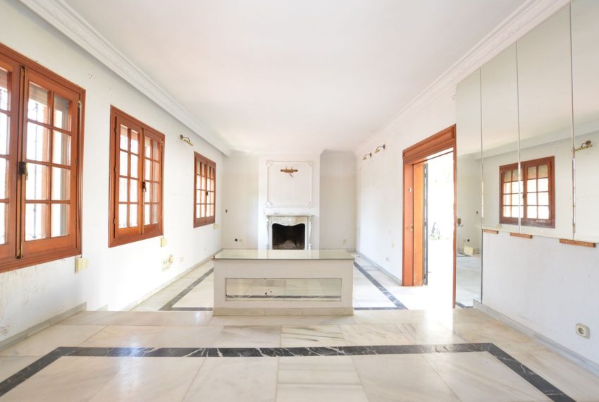 R5130559-Villa-For-Sale-Marbella-Detached-5-Beds-369-Built-12